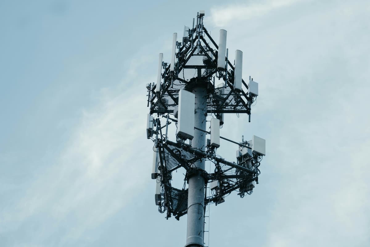 5G network infrastructure and telecommunications